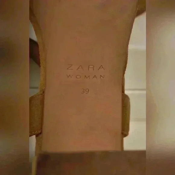 ZARA Tan  Black Microsuede Block Heel Open Toe Strappy Sandal 39EU 9US - Picture 8 of 8